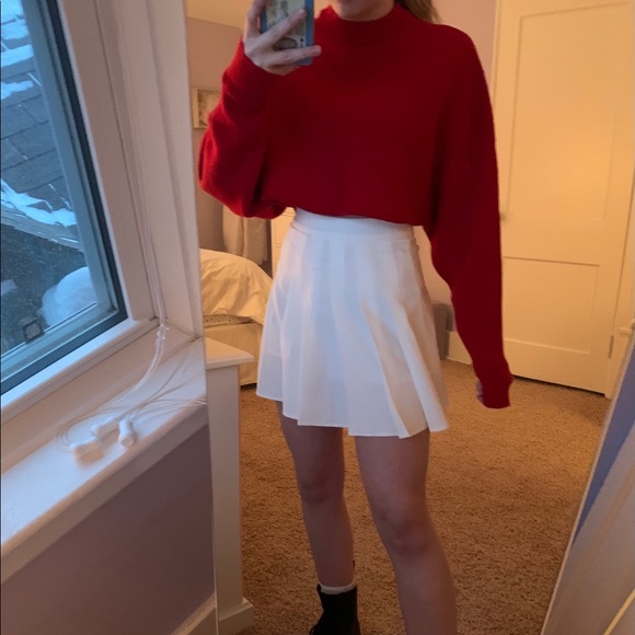 Aritzia Wilfred Sweater - Picture 2 of 2